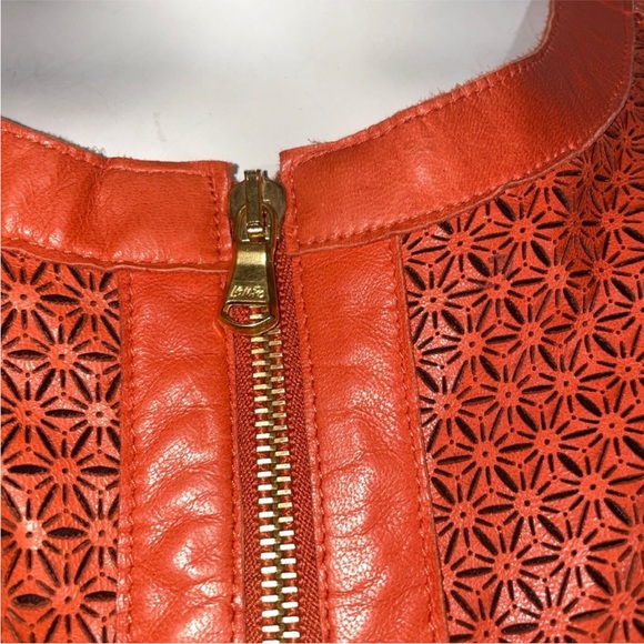RARE $1150 Veronica Beard laser cut Leather Dress Full Zipper Short Sleeve Sz 4 - Picture 8 of 16